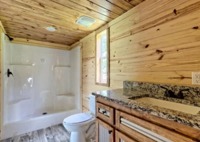 Full bathroom of Blackberry model home at Tatham Mountain Park.