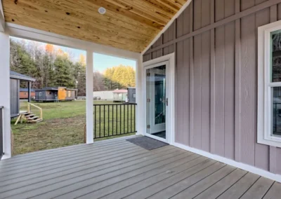 Front porch of a Savanna model home at Tatham Mountain Park.